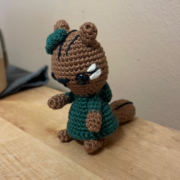 Handcrafted Chipmunk Decor Amigurui Crochet Figure - Picture 3 of 10